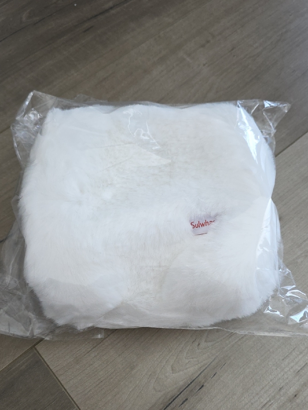 Sulwhasoo White Fuzzy Makeup Bag